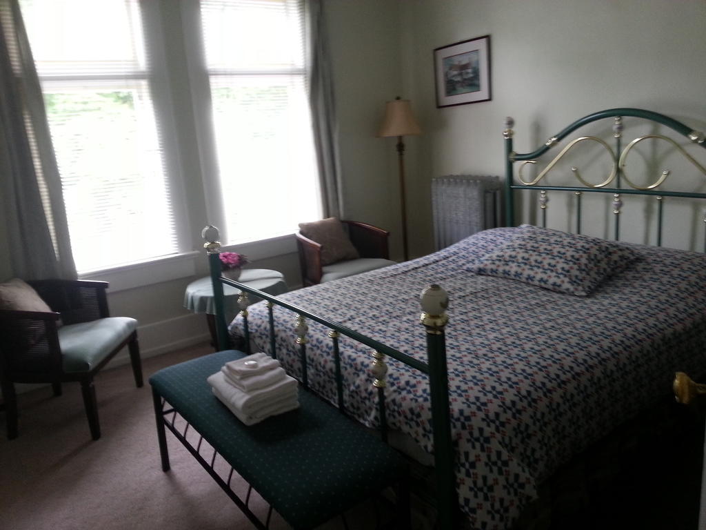 Balfour House Hotel Ванкувър Стая снимка