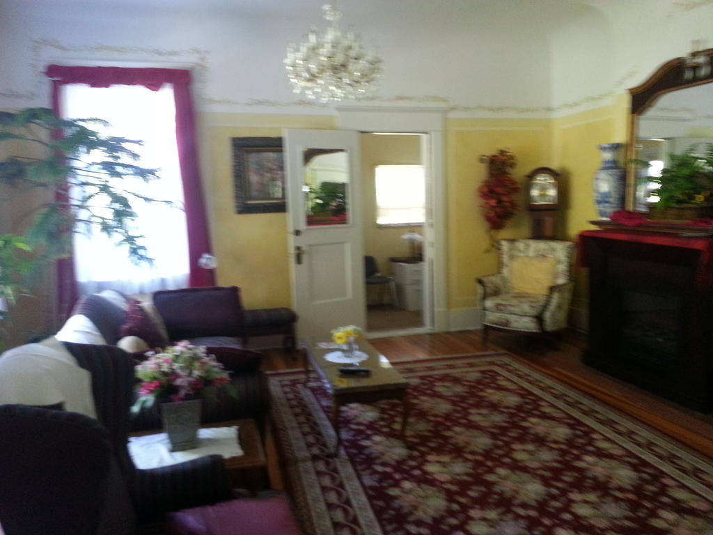 Balfour House Hotel Ванкувър Екстериор снимка